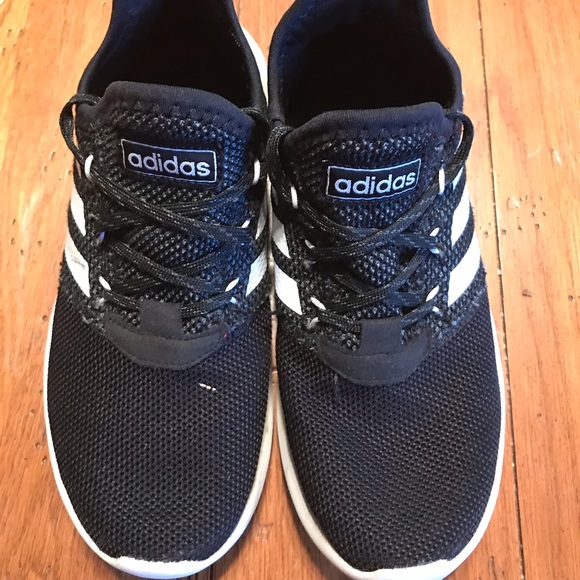 Addis’s Shoes - Picture 5 of 6